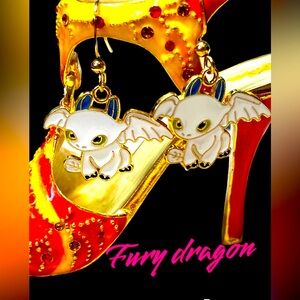 2/22 🐉How to train your dragon LIGHT FURY earrings with FRENCH hook